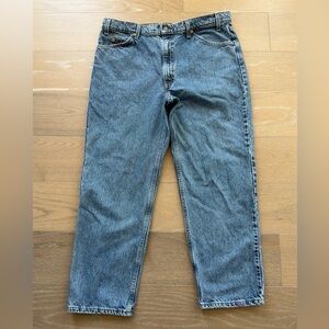 Levi's Men's Vintage 550 Relaxed Fit Blue Jeans Size 40x30. Small stain bottom